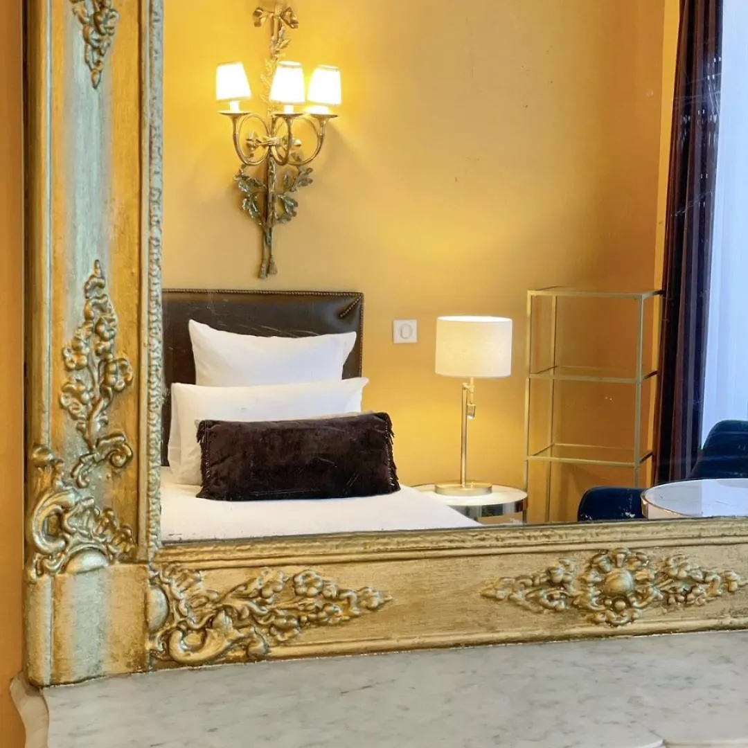 Hotel Des Deux Continents Paris