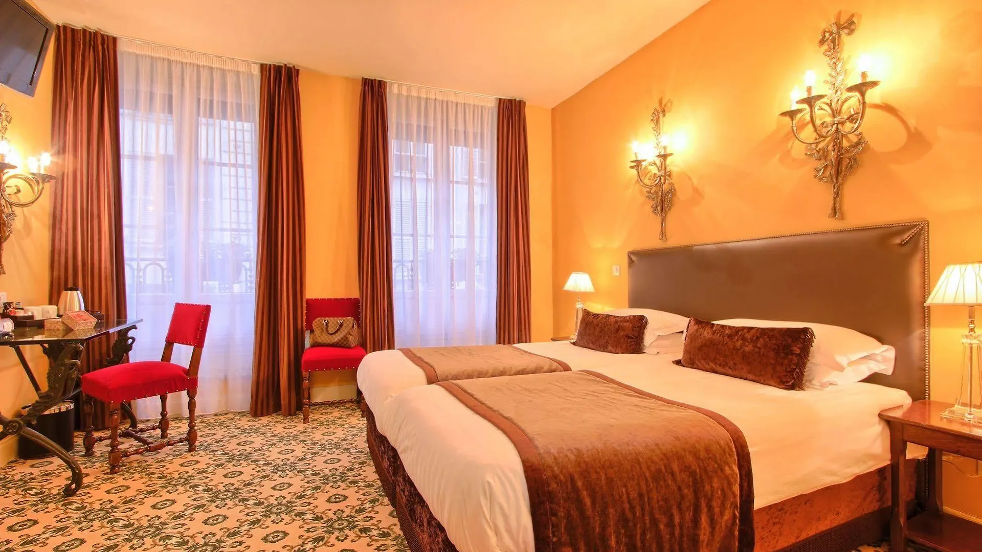 Hotel Des Deux Continents Paris